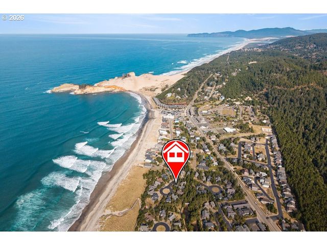 5700 BAREFOOT Ln, Pacific City, OR 97135