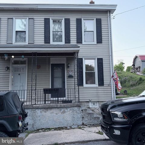 212 WILLOW ST, Wrightsville, PA 17368