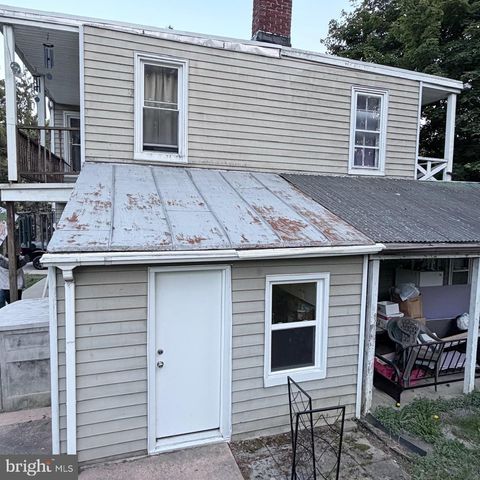 212 WILLOW ST, Wrightsville, PA 17368
