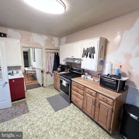212 WILLOW ST, Wrightsville, PA 17368