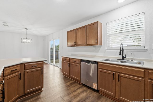 2535 Sundrop Bay, San Antonio, TX 78224