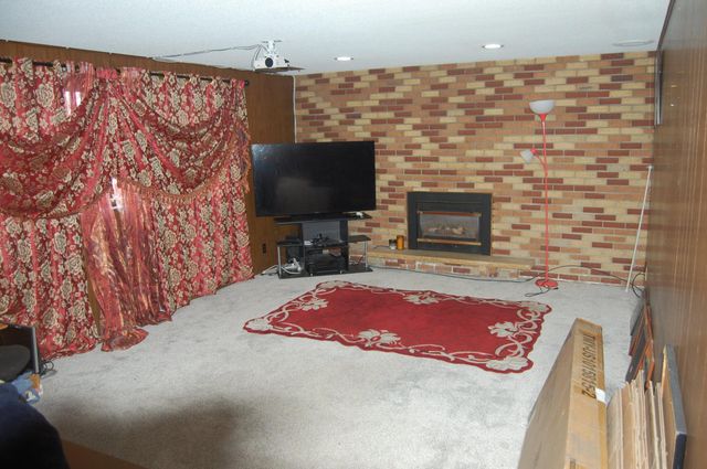 4173 Colorado Avenue N, Crystal, MN 55422