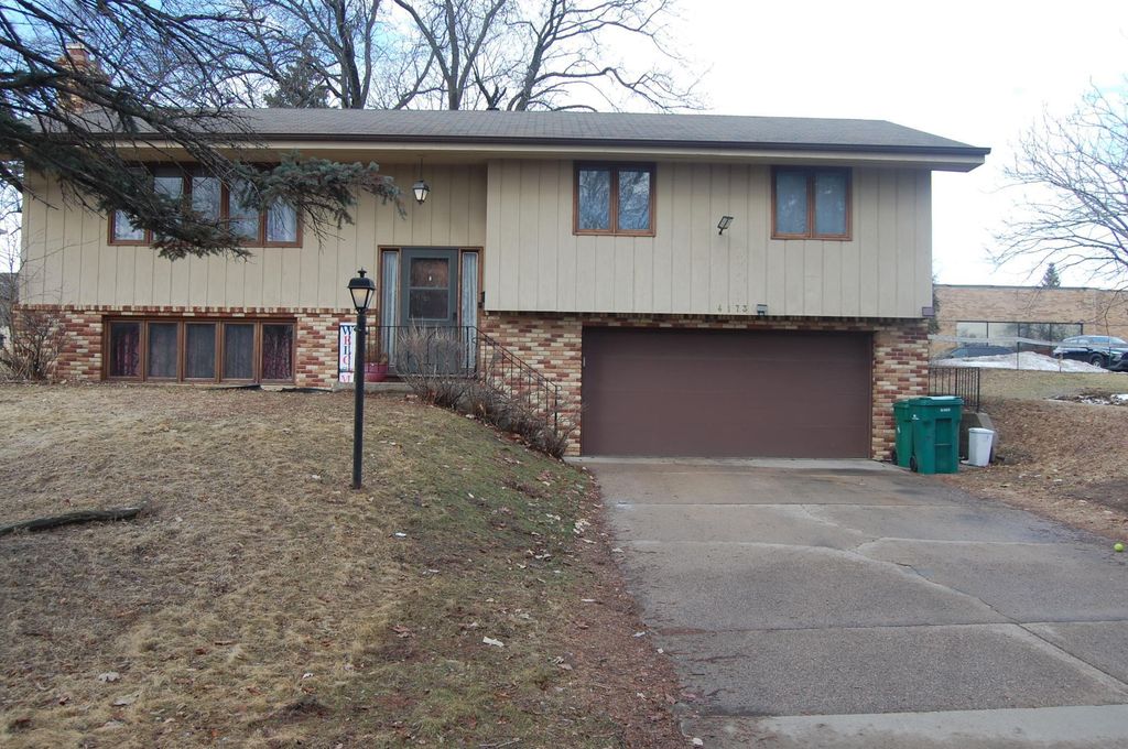 4173 Colorado Avenue N, Crystal, MN 55422