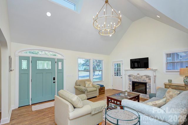 709 Baldwin Avenue A, Charlotte, NC 28204