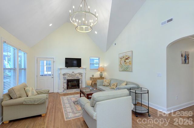 709 Baldwin Avenue A, Charlotte, NC 28204