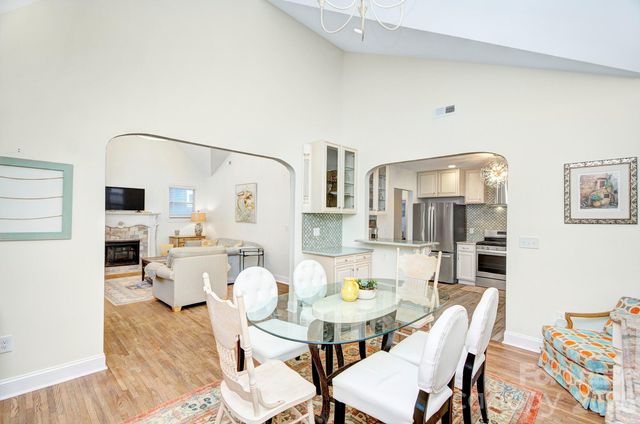 709 Baldwin Avenue A, Charlotte, NC 28204