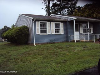 13 Augusta Road, Whiting, NJ 08759