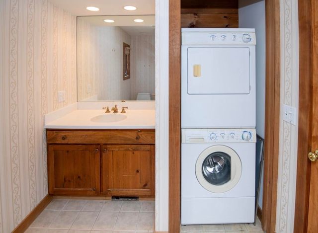 583 Hawk Spur Road, Plymouth, VT 05056