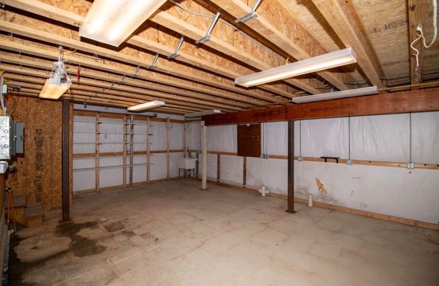 583 Hawk Spur Road, Plymouth, VT 05056