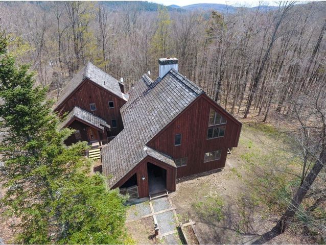 583 Hawk Spur Road, Plymouth, VT 05056