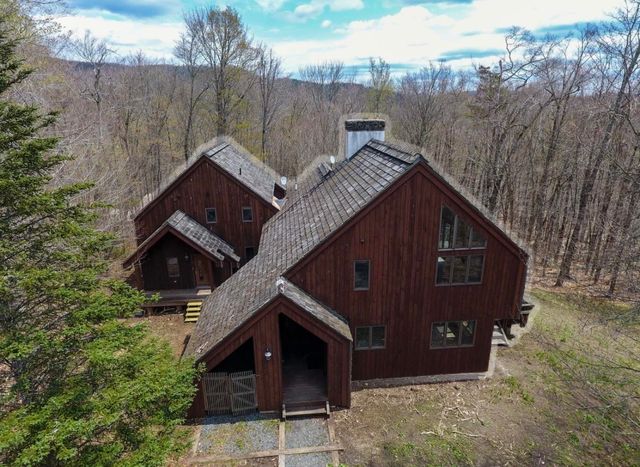 583 Hawk Spur Road, Plymouth, VT 05056