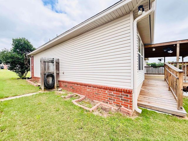 1732 White Oak Lane, Benton, AR 72019