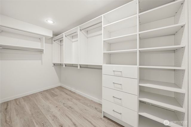 4905 Jenks Point Way E, Lake Tapps, WA 98391