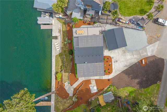 4905 Jenks Point Way E, Lake Tapps, WA 98391