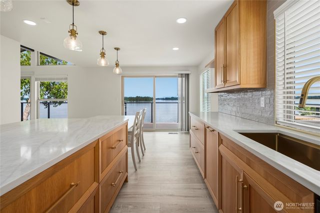 4905 Jenks Point Way E, Lake Tapps, WA 98391