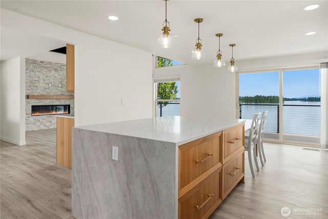 4905 Jenks Point Way E, Lake Tapps, WA 98391