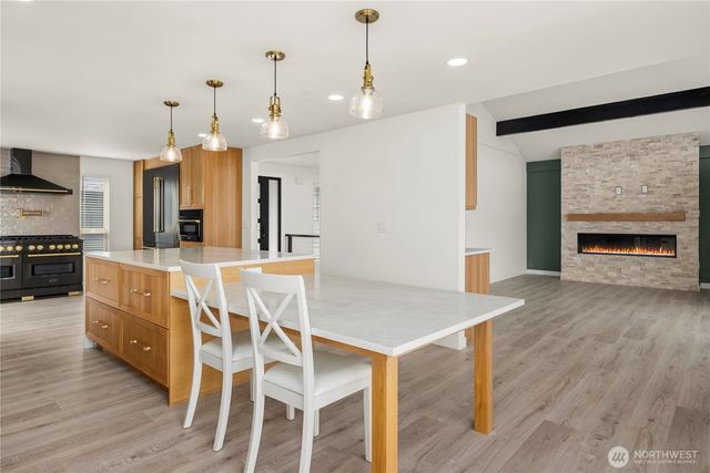 4905 Jenks Point Way E, Lake Tapps, WA 98391