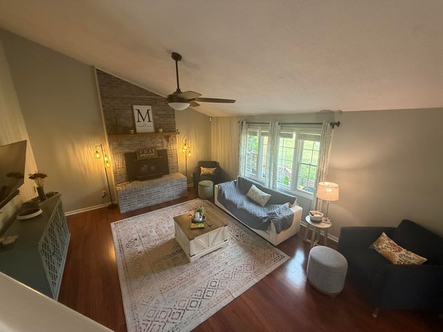 101 Rolling Ridge Drive, Berea, KY 40403