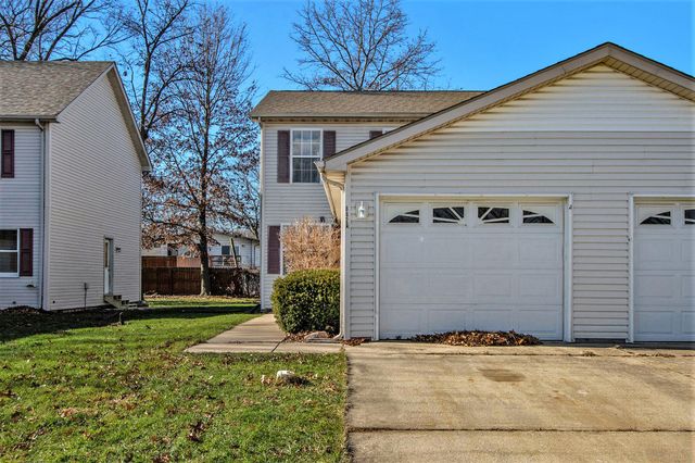 682 Dearborn Road A, Valparaiso, IN 46385