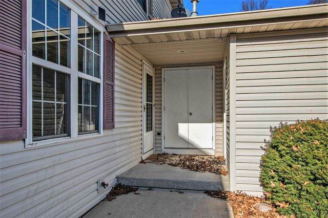 682 Dearborn Road A, Valparaiso, IN 46385