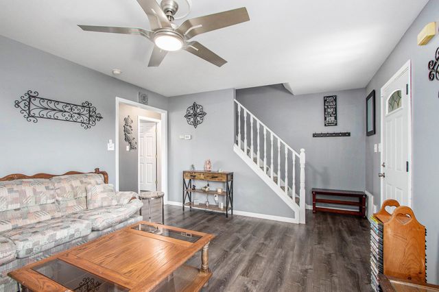 682 Dearborn Road A, Valparaiso, IN 46385