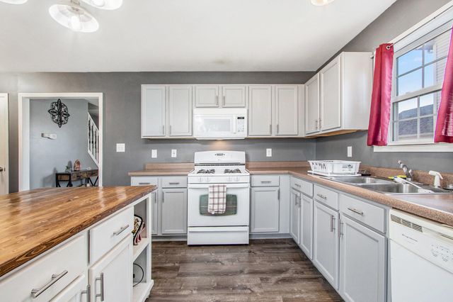 682 Dearborn Road A, Valparaiso, IN 46385