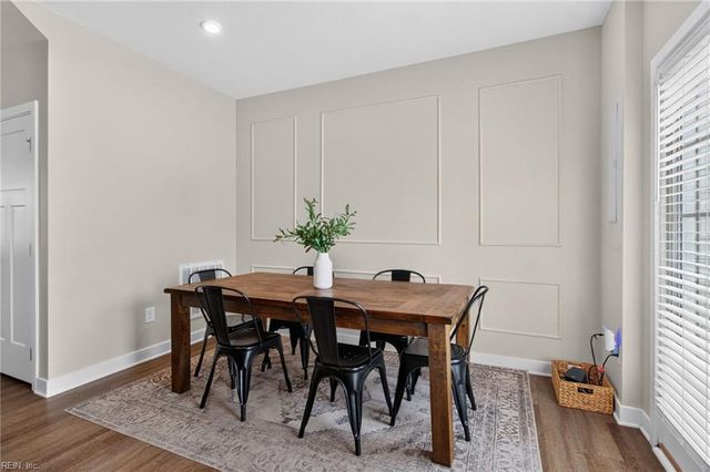 265 Goldenstar LN, Portsmouth, VA 23701