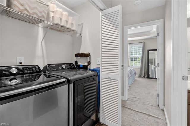 265 Goldenstar LN, Portsmouth, VA 23701