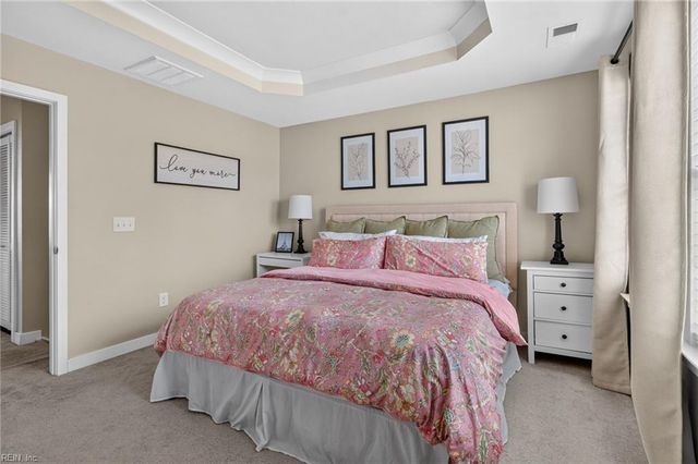 265 Goldenstar LN, Portsmouth, VA 23701