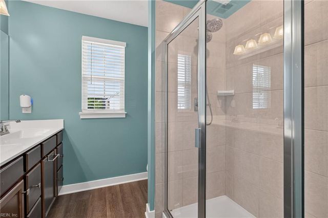 265 Goldenstar LN, Portsmouth, VA 23701