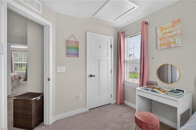 265 Goldenstar LN, Portsmouth, VA 23701
