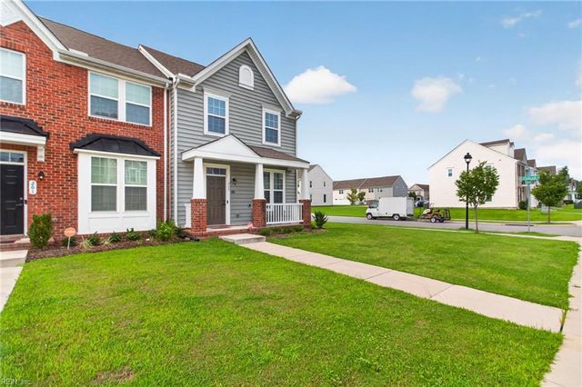 265 Goldenstar LN, Portsmouth, VA 23701