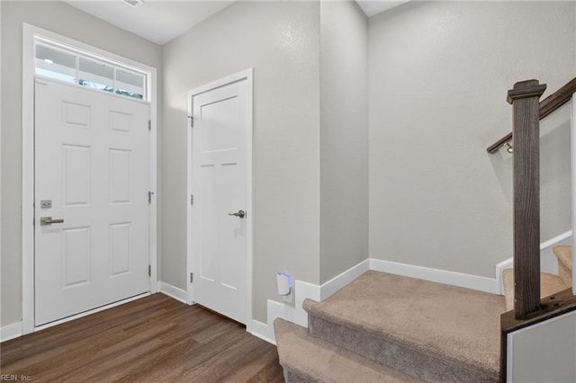 265 Goldenstar LN, Portsmouth, VA 23701