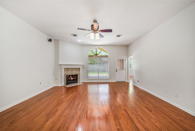 15611 Meadow Palm Drive, Cypress, TX 77433