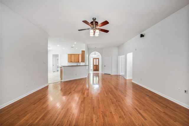 15611 Meadow Palm Drive, Cypress, TX 77433