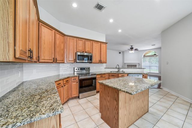 15611 Meadow Palm Drive, Cypress, TX 77433