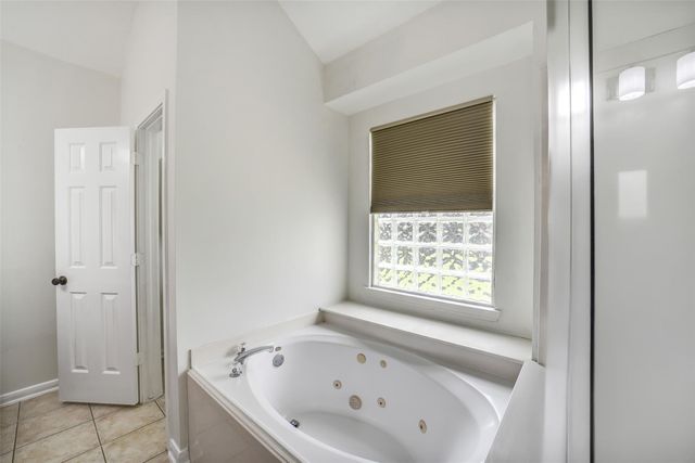 15611 Meadow Palm Drive, Cypress, TX 77433