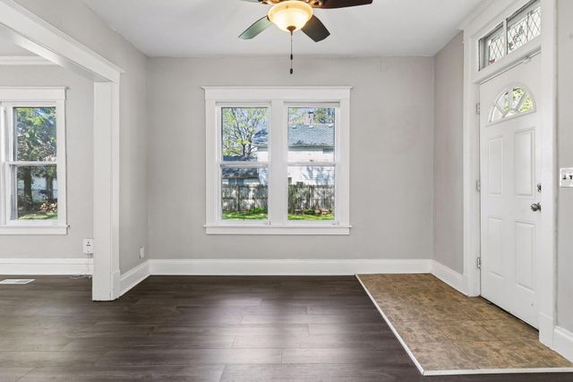 894 Euclid Street, Saint Paul, MN 55106