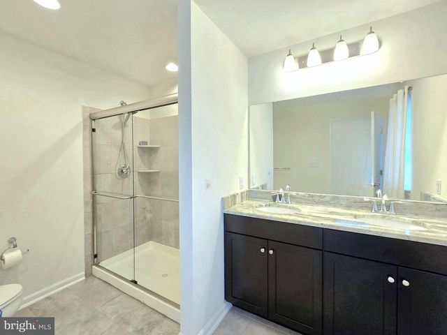 1045 CHAPMAN CIR, Hatfield, PA 19440