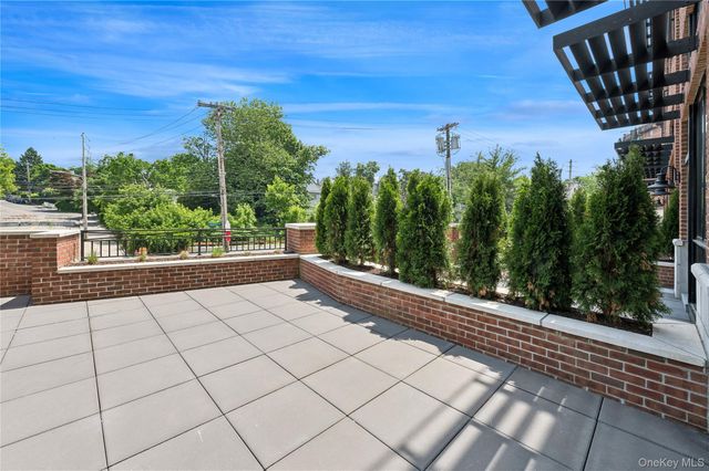 172 E Prospect Avenue 203, Mamaroneck, NY 10543