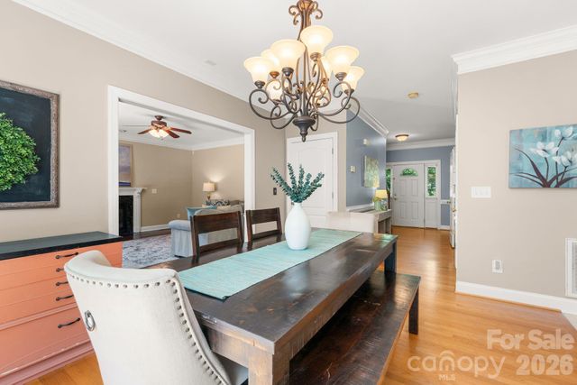 220 Lake Dale Court, Clemmons, NC 27012