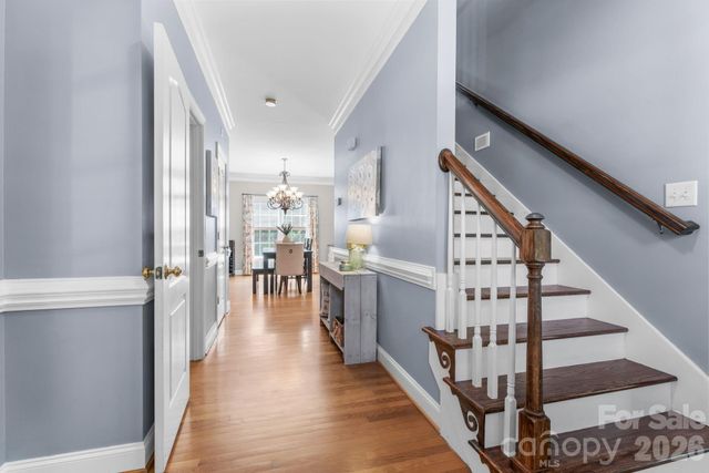 220 Lake Dale Court, Clemmons, NC 27012