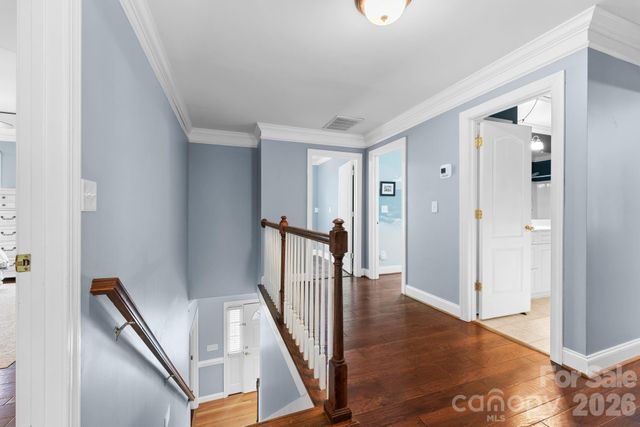 220 Lake Dale Court, Clemmons, NC 27012
