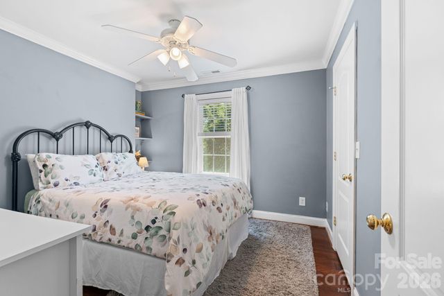 220 Lake Dale Court, Clemmons, NC 27012