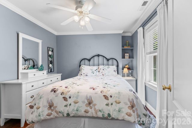 220 Lake Dale Court, Clemmons, NC 27012