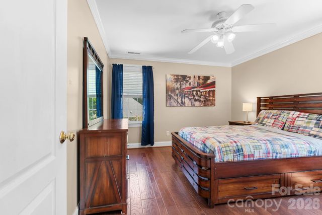 220 Lake Dale Court, Clemmons, NC 27012