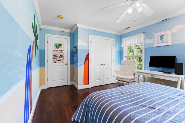220 Lake Dale Court, Clemmons, NC 27012