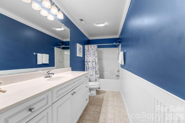 220 Lake Dale Court, Clemmons, NC 27012
