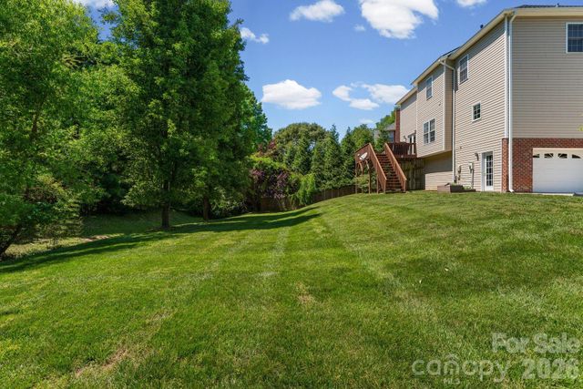 220 Lake Dale Court, Clemmons, NC 27012