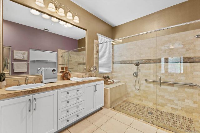 3329 Wild Oak LN, Escondido, CA 92027